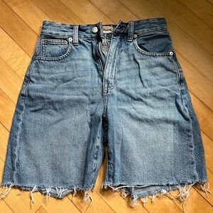 Madewell size 23 curvy baggy jean shorts